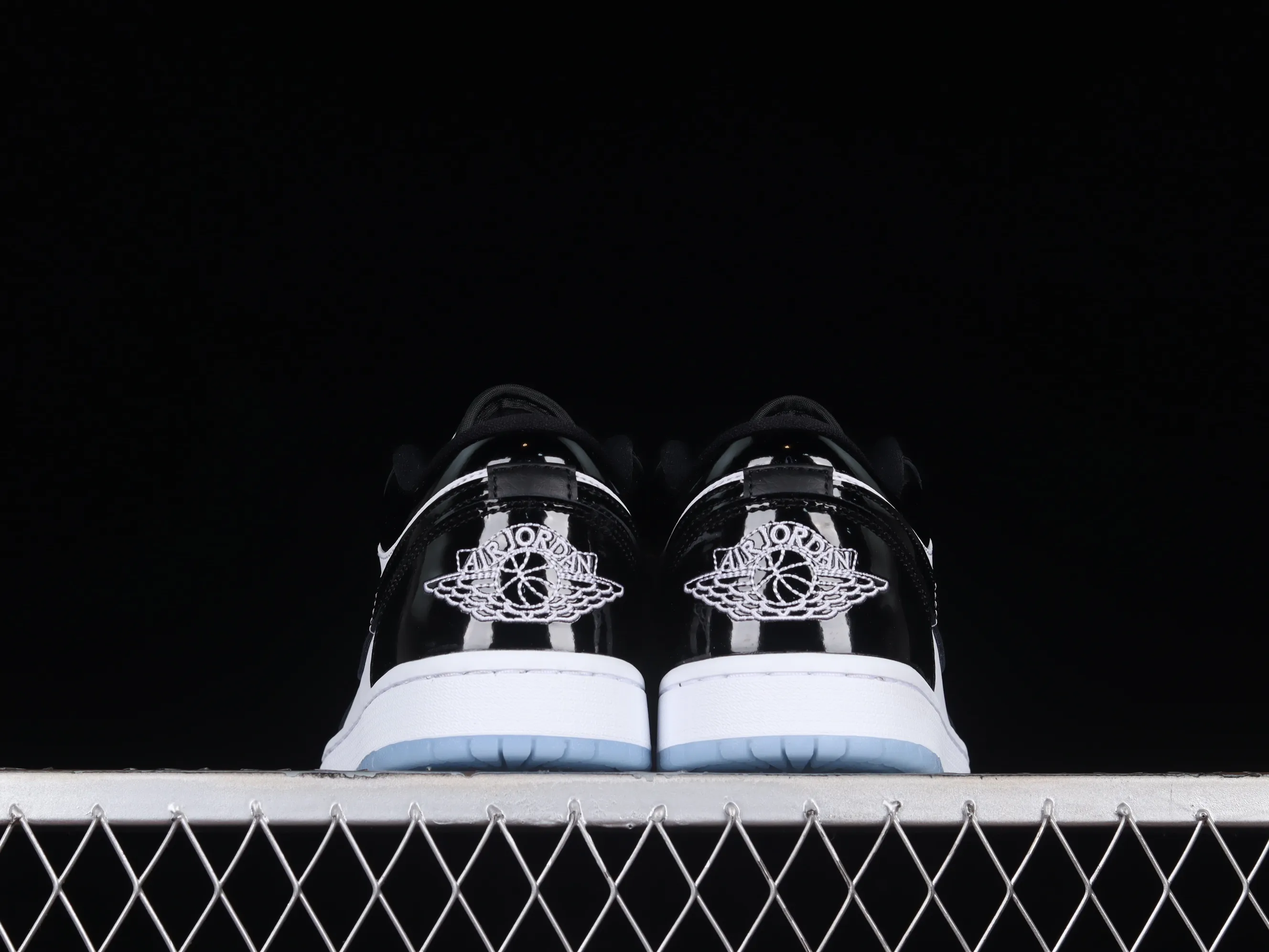 All categories Air Jordan Jordan series basketball shoes Air Jordan 1 Low G version pure original Air Jordan 1 Low "Concord" AJ1 Joe 1 Concord black and white patent leather low-top basketball shoes DV1309-100